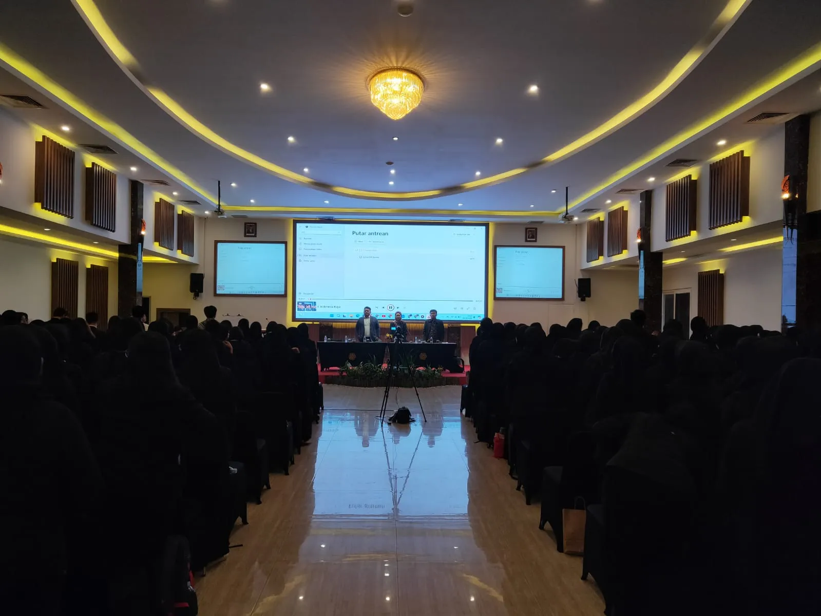 Persiapan Uji Kompetensi dan Peningkatan Kompetensi Lulusan Mahasiswa PPG Prajabatan IKIP Siliwangi