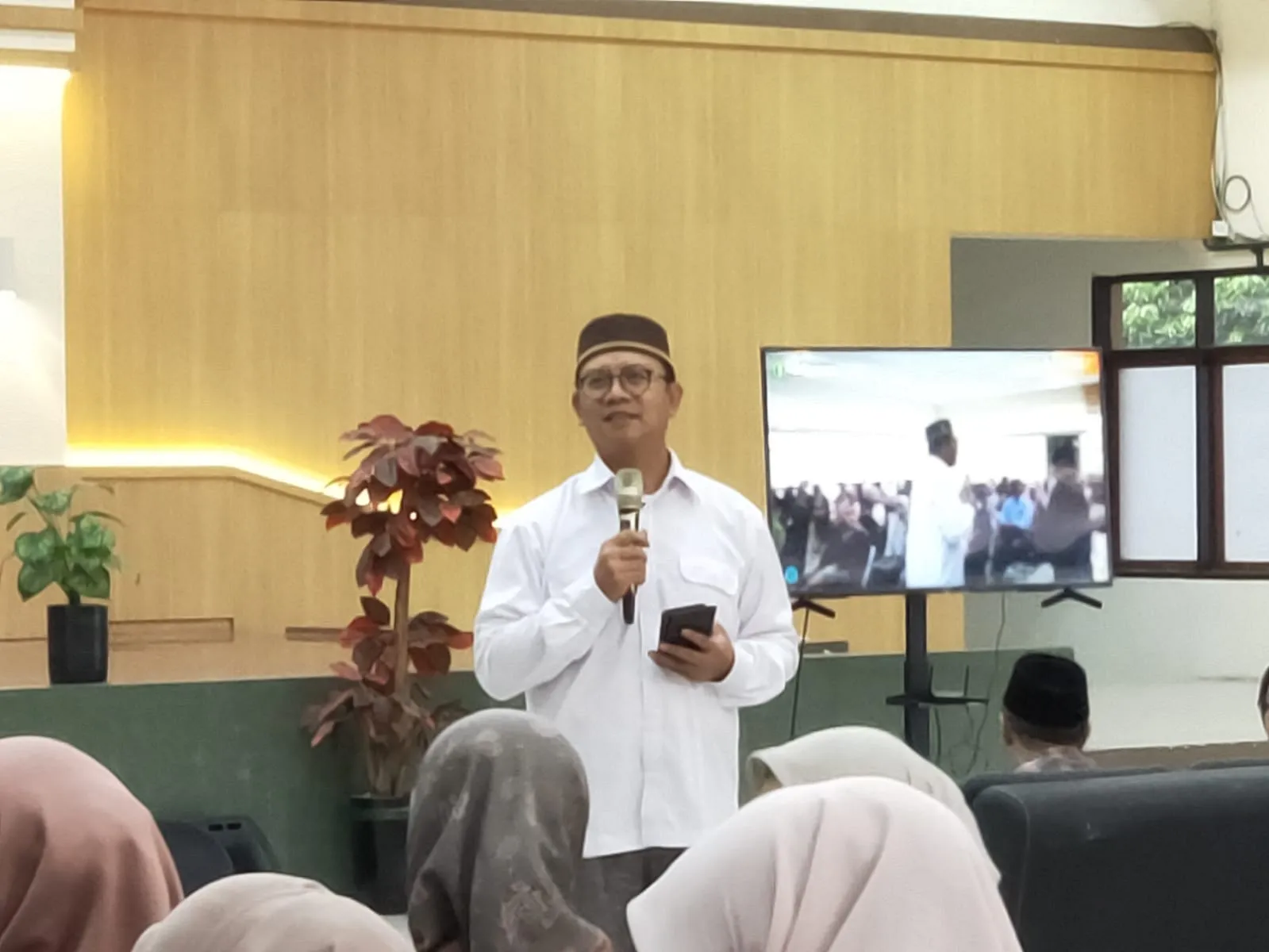 Diseminasi Hasil Rapat Bersama Dirjen GTK PPG Prajabatan IKIP Siliwangi dan Buka Bersama